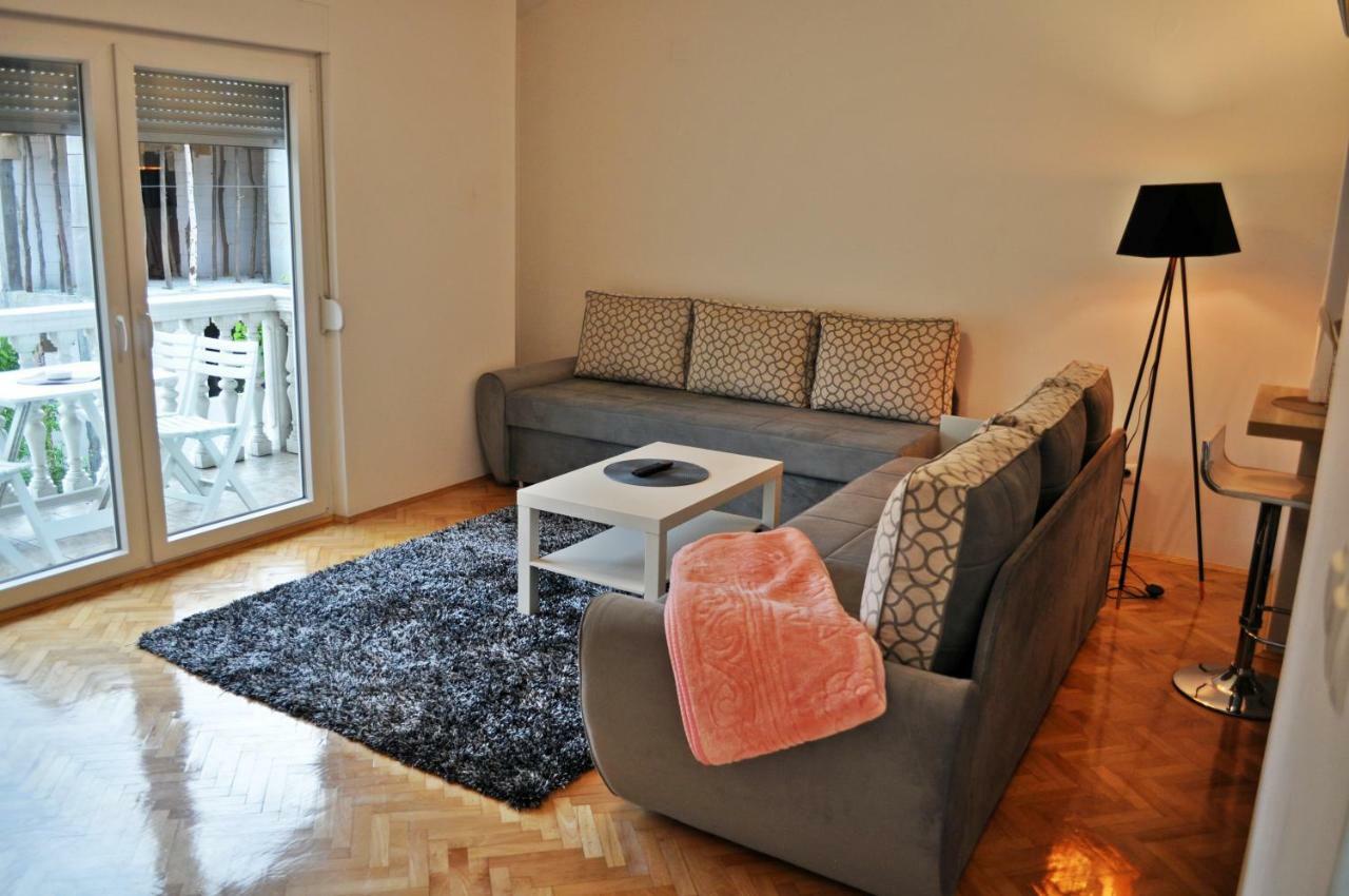 Apartman Dina Leilighet Tuzla Eksteriør bilde